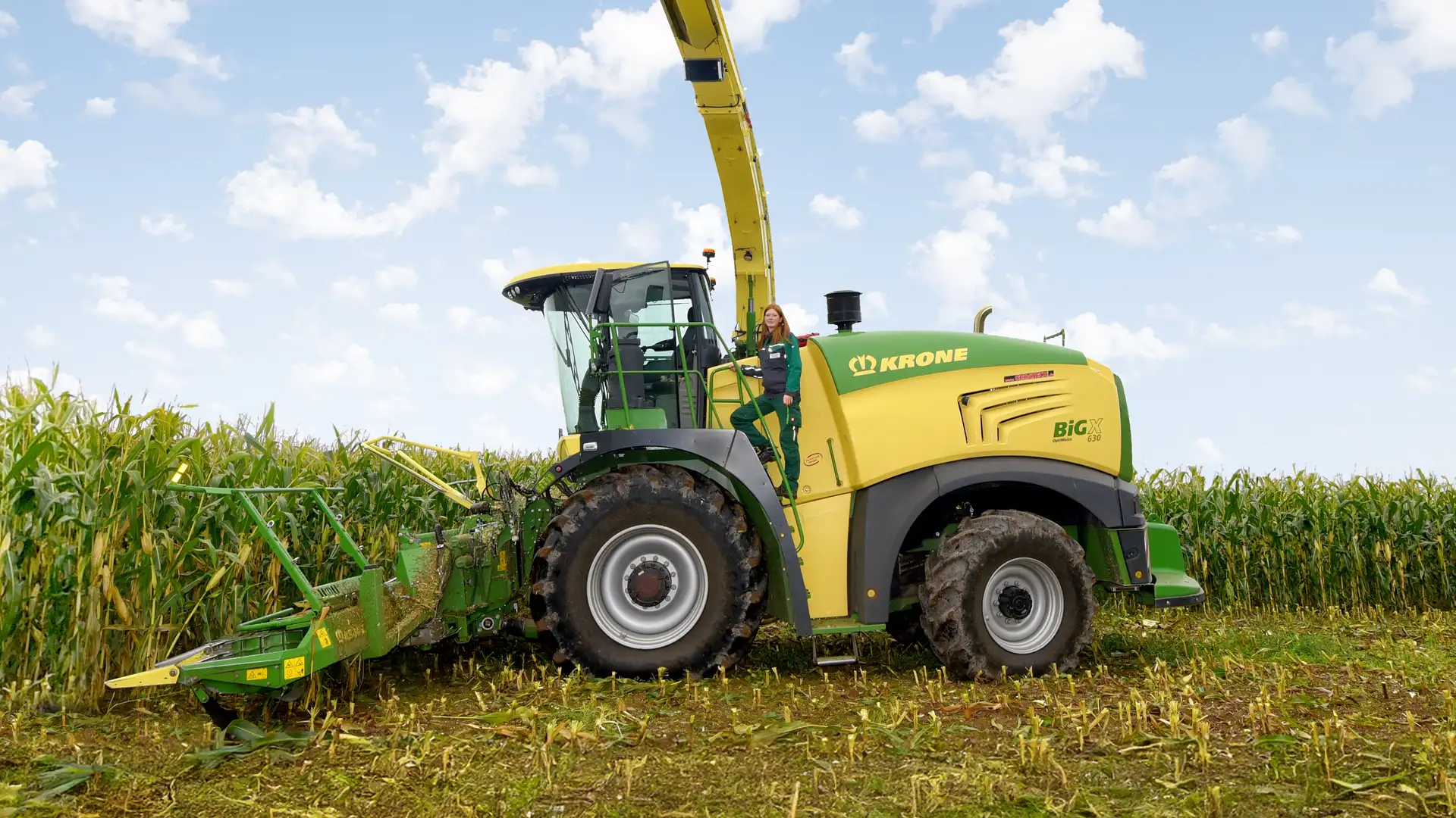 Josephine auf Mäher